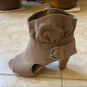 Ankle booties